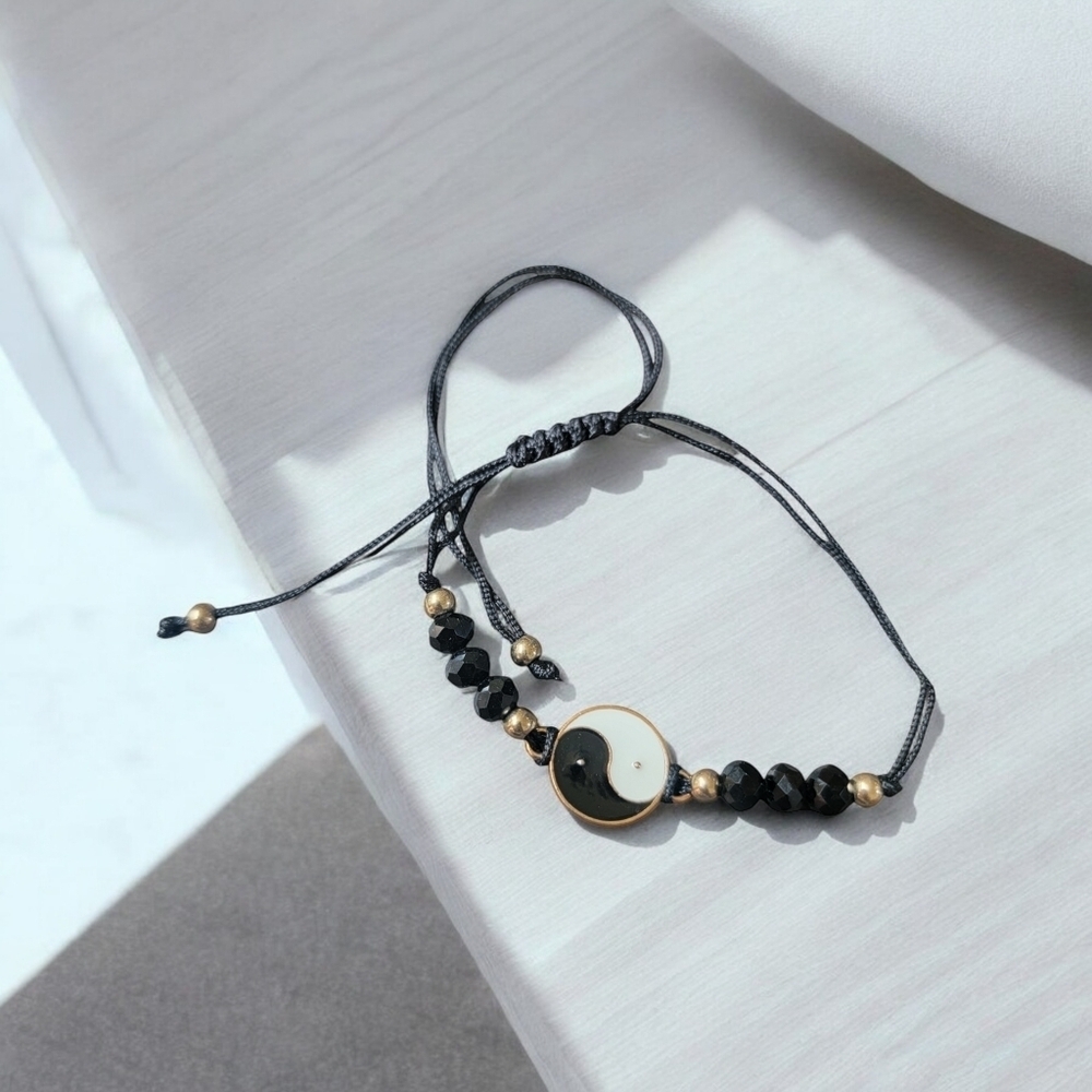 Black Ying Yang Beaded bracelet